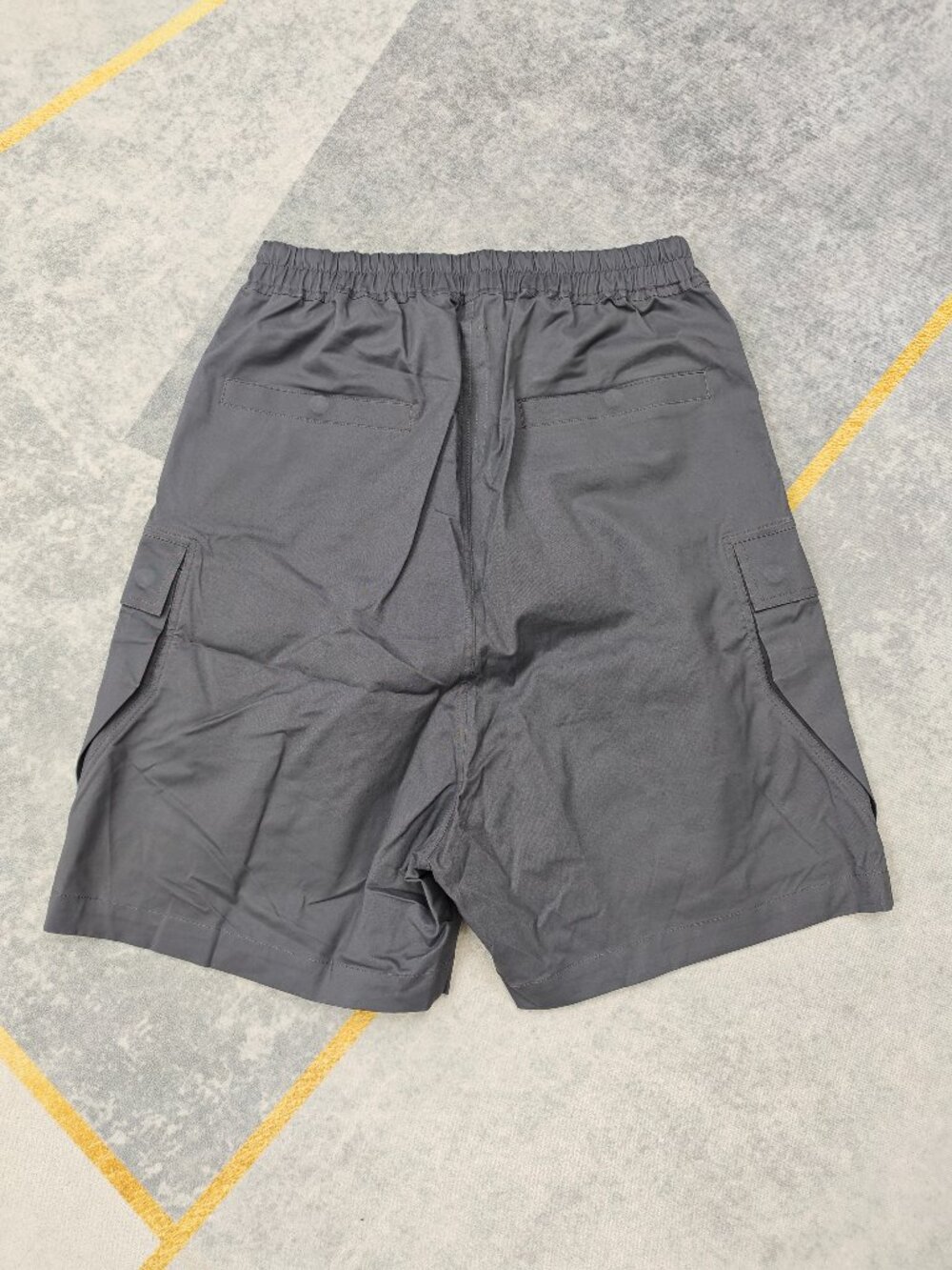 Dark Gray Rick Owens DRKSHDW Cargo Shorts, Size L - Picture 7 of 8